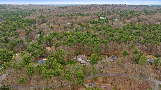 154 South Street, Upton, MA 01568