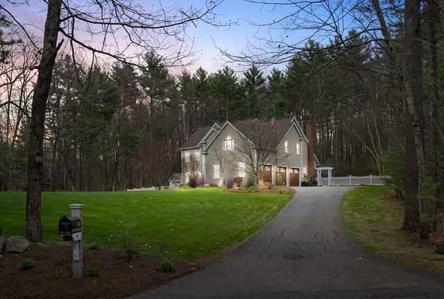 154 South Street, Upton, MA 01568