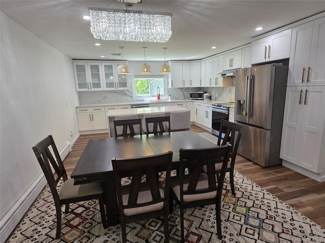 84 W Pine Road, Staatsburg, NY 12580