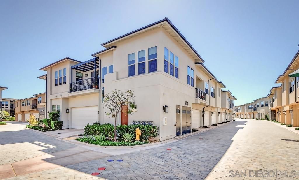 16750 Coyote Bush Drive 94, San Diego, CA 92127 — photo 2