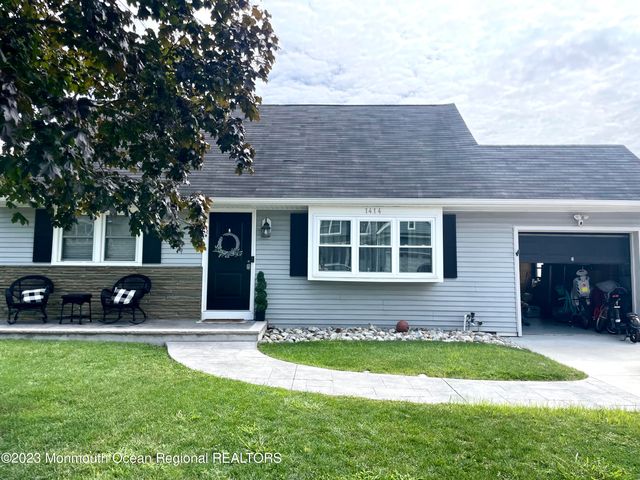 1414 Treeneedle Road, Point Pleasant, NJ 08742
