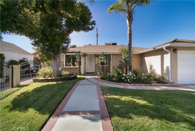 6313 Bluebell Avenue, North Hollywood, CA 91606