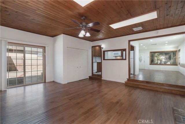 6313 Bluebell Avenue, North Hollywood, CA 91606