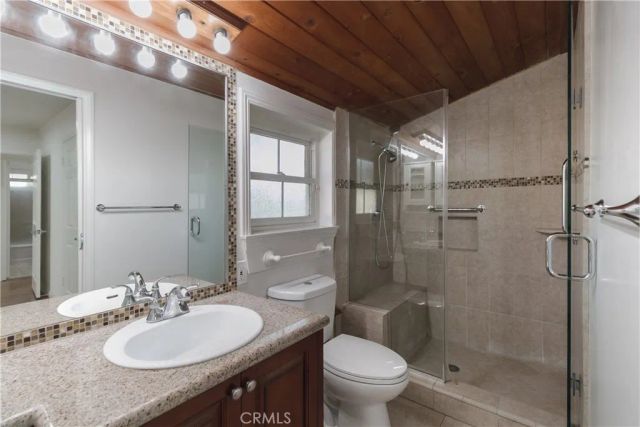 6313 Bluebell Avenue, North Hollywood, CA 91606