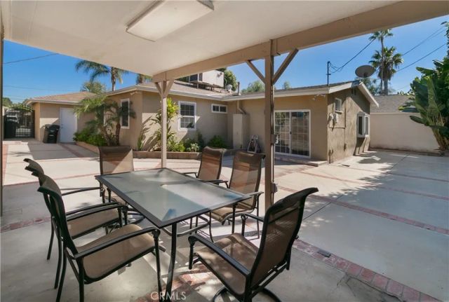 6313 Bluebell Avenue, North Hollywood, CA 91606
