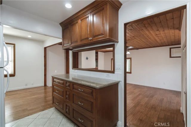 6313 Bluebell Avenue, North Hollywood, CA 91606