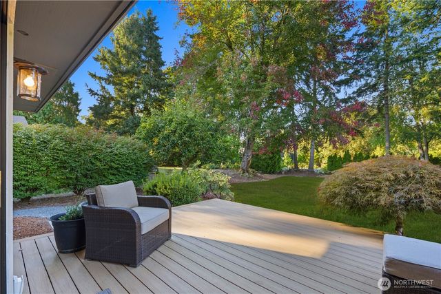 10 Tulalip Ky, Bellevue, WA 98006