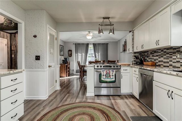 8918 Millstone Drive, Lenexa, KS 66220