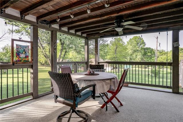 8918 Millstone Drive, Lenexa, KS 66220