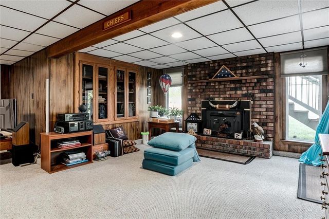 8918 Millstone Drive, Lenexa, KS 66220