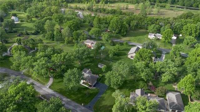 8918 Millstone Drive, Lenexa, KS 66220