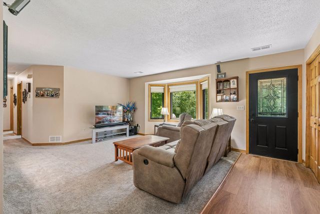 22017 Quincy Street NE, Cedar, MN 55011