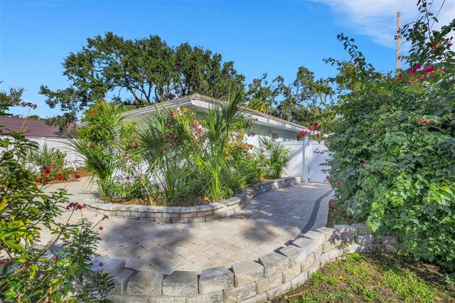 4557 WORCESTER ROAD, Sarasota, FL 34231