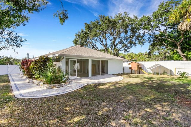 4557 WORCESTER ROAD, Sarasota, FL 34231
