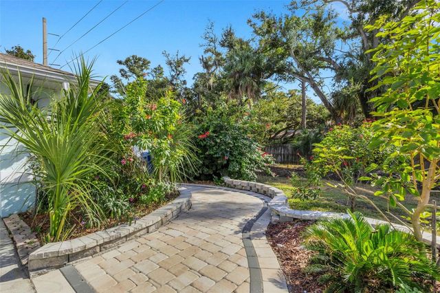 4557 WORCESTER ROAD, Sarasota, FL 34231