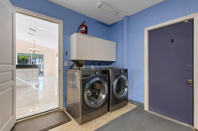 4557 WORCESTER ROAD, Sarasota, FL 34231