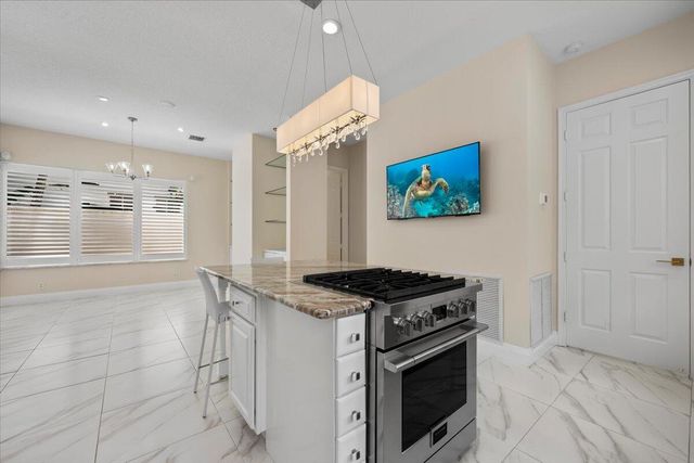 208 Glacier Street, Palm Beach Gardens, FL 33410