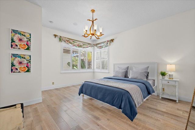208 Glacier Street, Palm Beach Gardens, FL 33410
