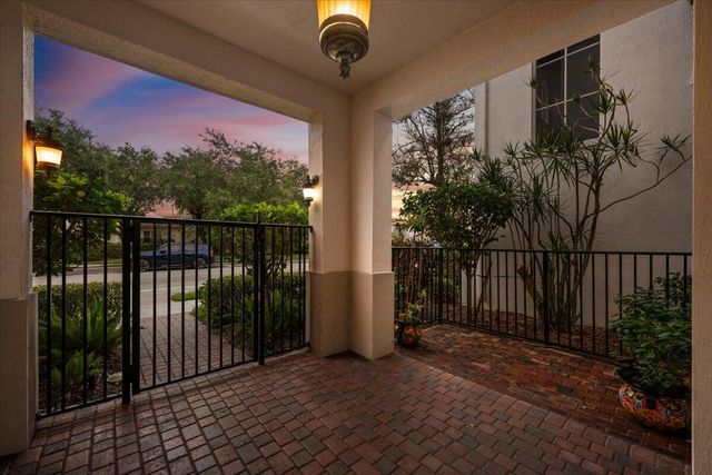 208 Glacier Street, Palm Beach Gardens, FL 33410