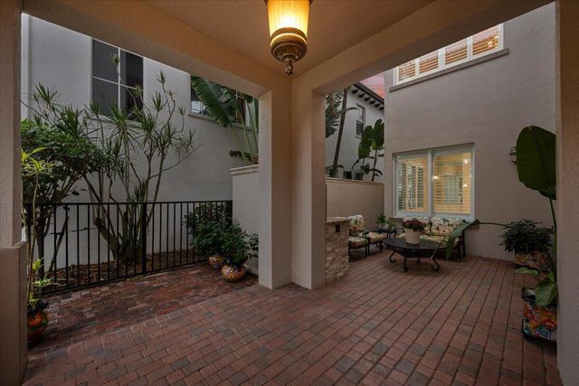 208 Glacier Street, Palm Beach Gardens, FL 33410