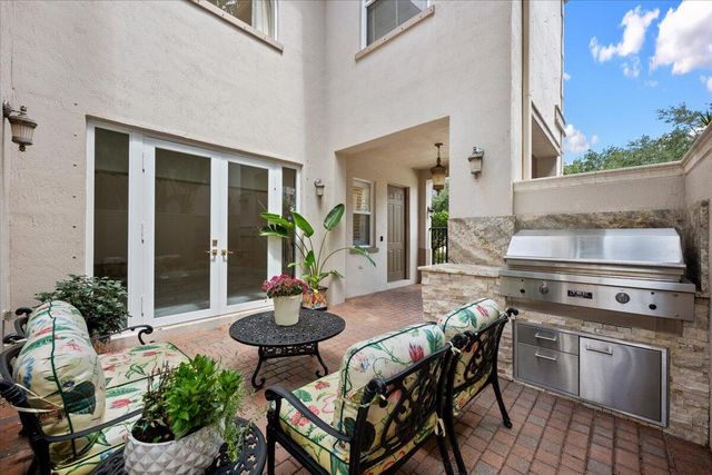 208 Glacier Street, Palm Beach Gardens, FL 33410