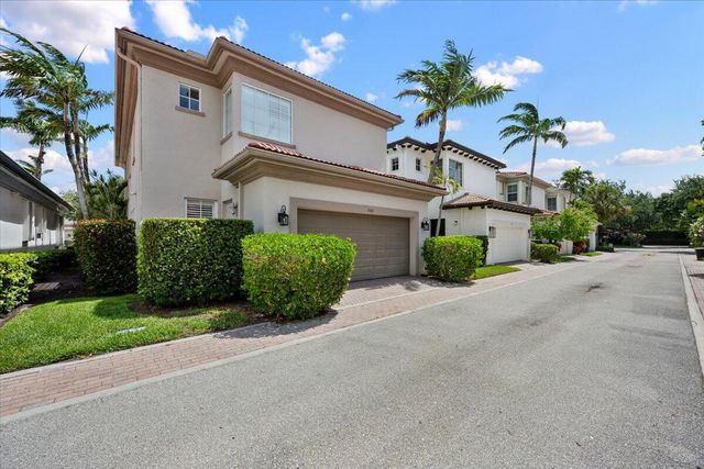 208 Glacier Street, Palm Beach Gardens, FL 33410