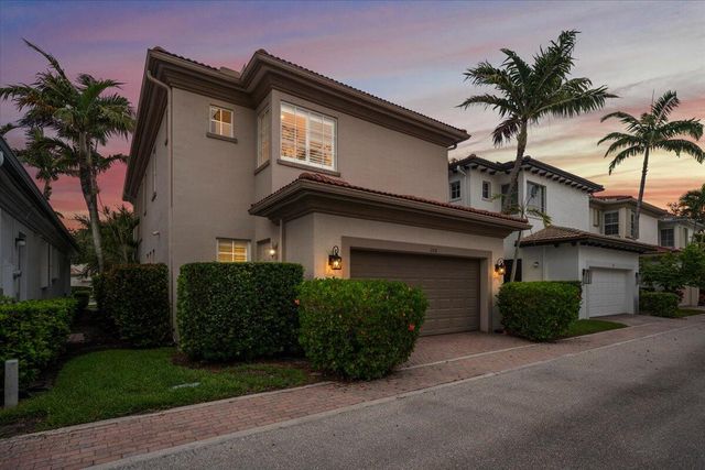 208 Glacier Street, Palm Beach Gardens, FL 33410