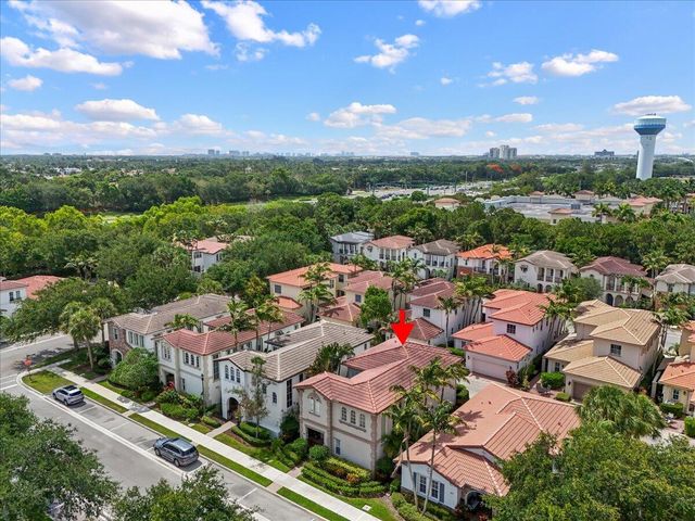 208 Glacier Street, Palm Beach Gardens, FL 33410