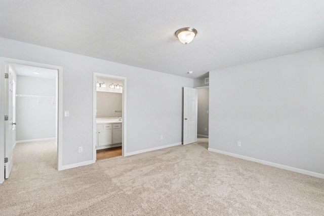 1045 Foxglove Avenue, Vicksburg, MI 49097