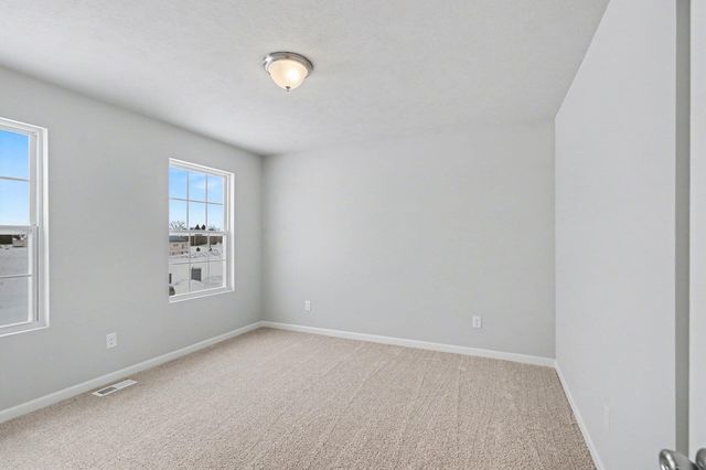 1045 Foxglove Avenue, Vicksburg, MI 49097