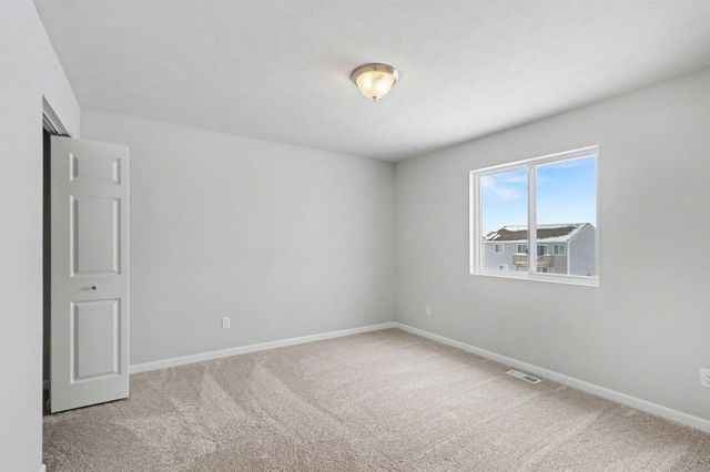 1045 Foxglove Avenue, Vicksburg, MI 49097