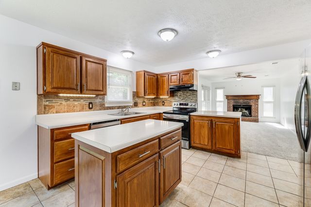 4208 New Hope Meadow Rd, Hermitage, TN 37076