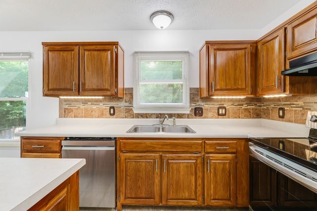 4208 New Hope Meadow Rd, Hermitage, TN 37076