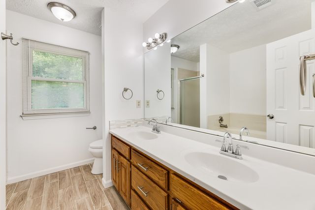 4208 New Hope Meadow Rd, Hermitage, TN 37076