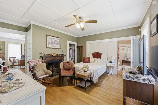 204 Village St, Medway, MA 02053