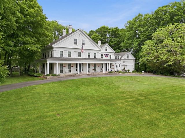 204 Village St, Medway, MA 02053
