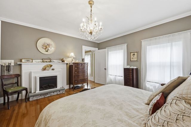 204 Village St, Medway, MA 02053