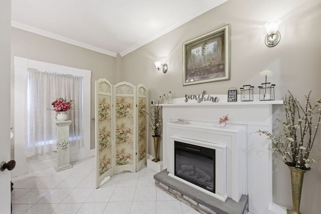 204 Village St, Medway, MA 02053