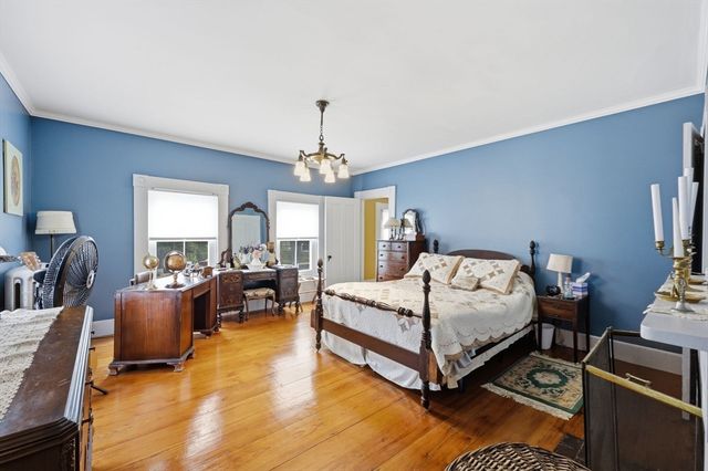 204 Village St, Medway, MA 02053