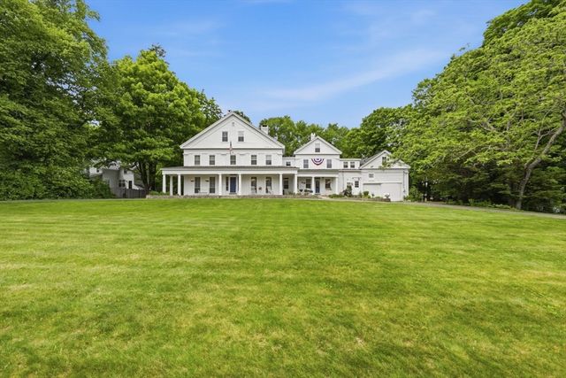 204 Village St, Medway, MA 02053