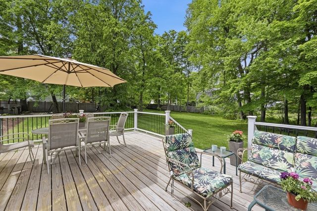 204 Village St, Medway, MA 02053