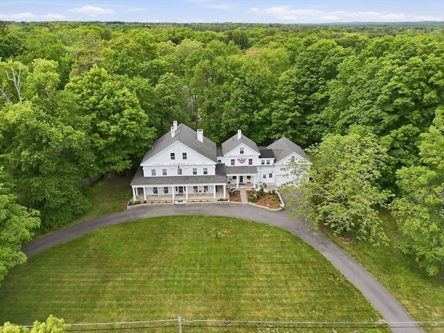204 Village St, Medway, MA 02053