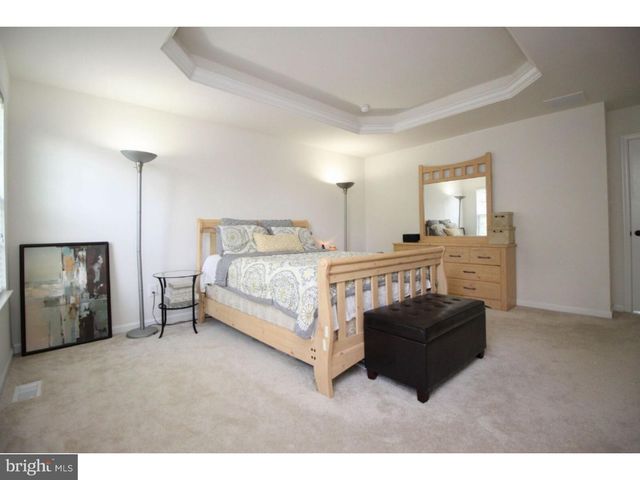 33 WALLACE ST, Mount Holly, NJ 08060