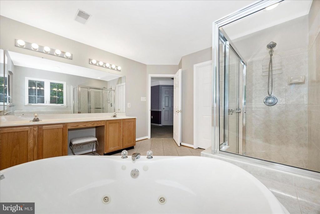 Image 27 of property listing at 6463 FOREST HILLS CT, Frederick, MD 21701