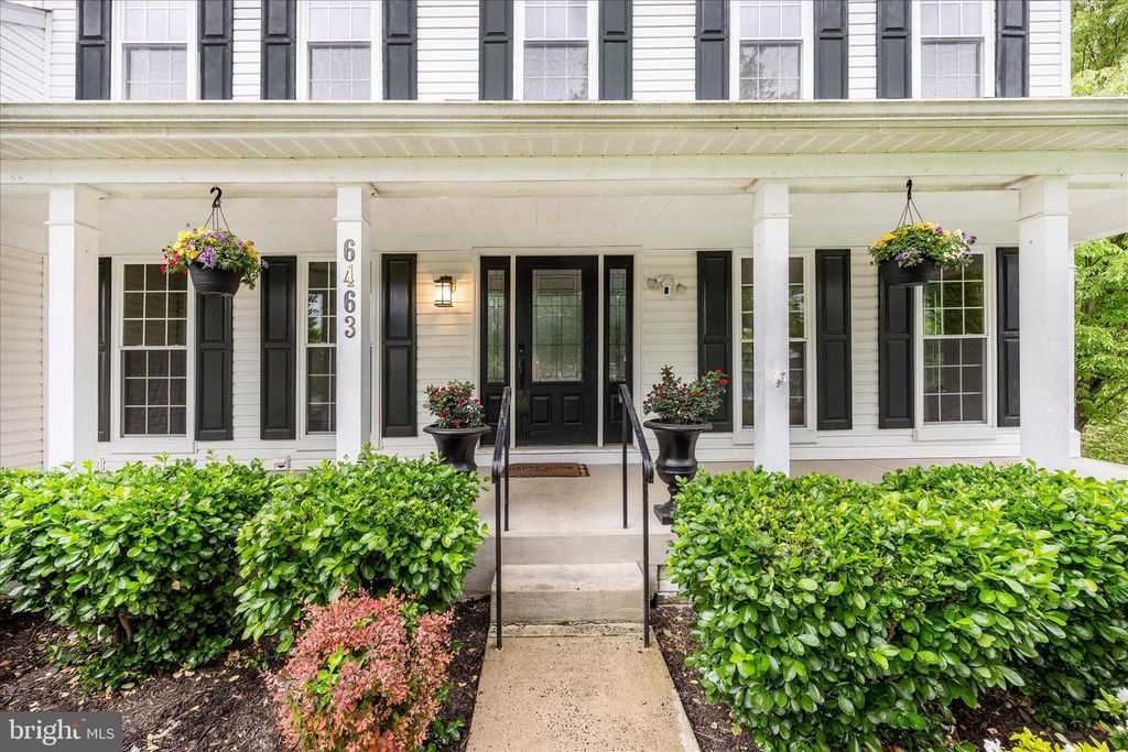 Image 2 of property listing at 6463 FOREST HILLS CT, Frederick, MD 21701