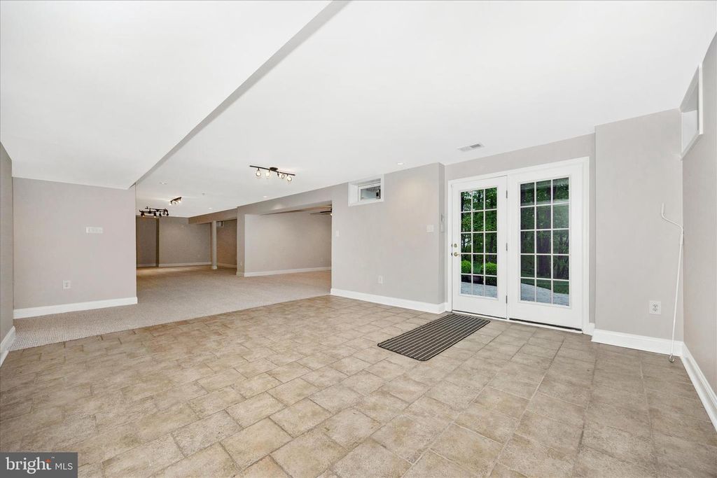 Image 37 of property listing at 6463 FOREST HILLS CT, Frederick, MD 21701