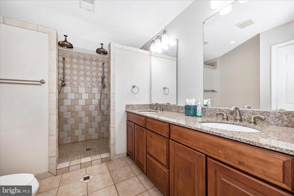 Image 41 of property listing at 6463 FOREST HILLS CT, Frederick, MD 21701