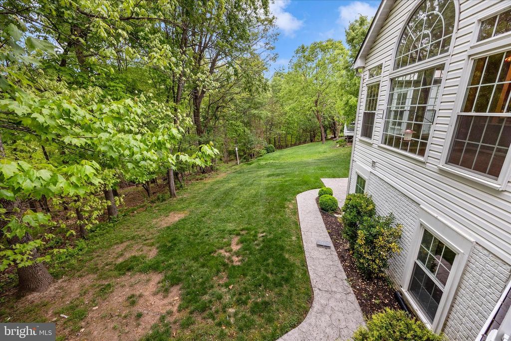 Image 48 of property listing at 6463 FOREST HILLS CT, Frederick, MD 21701