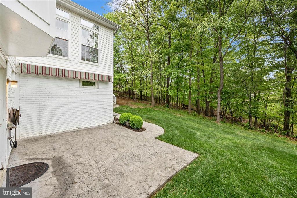 Image 50 of property listing at 6463 FOREST HILLS CT, Frederick, MD 21701