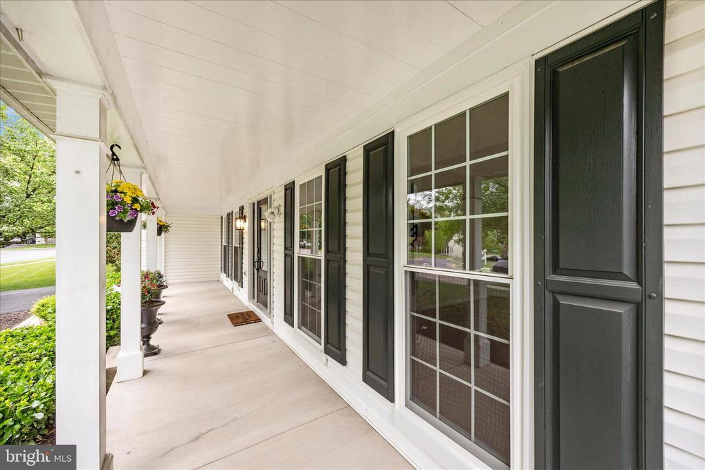 Image 51 of property listing at 6463 FOREST HILLS CT, Frederick, MD 21701